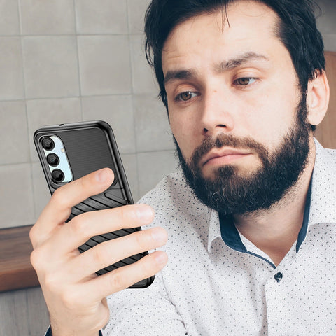 Thunder ovitek za Samsung A56, Črn